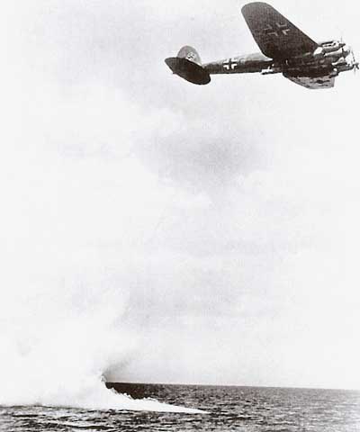 A Heinkel 111 H-6 releasing a torpedo - Harold Thiele Collection